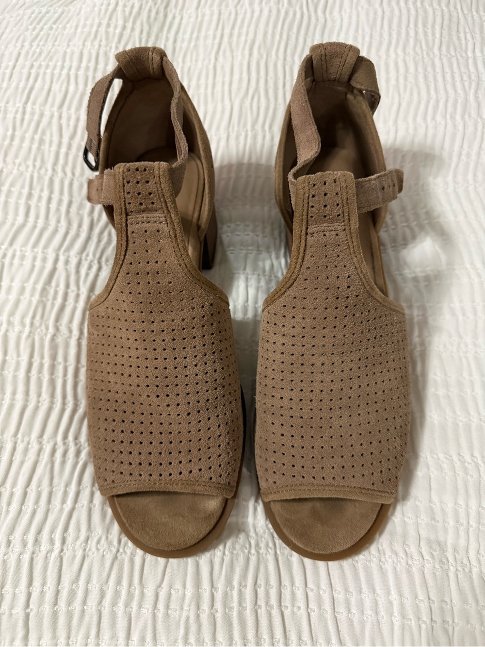 Koolaburra by Ugg Women’s Suede Sandals